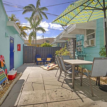 Steps To Beach & Downtown! Cozy Beach Bungalow #1 Лейк-Уорт Экстерьер фото