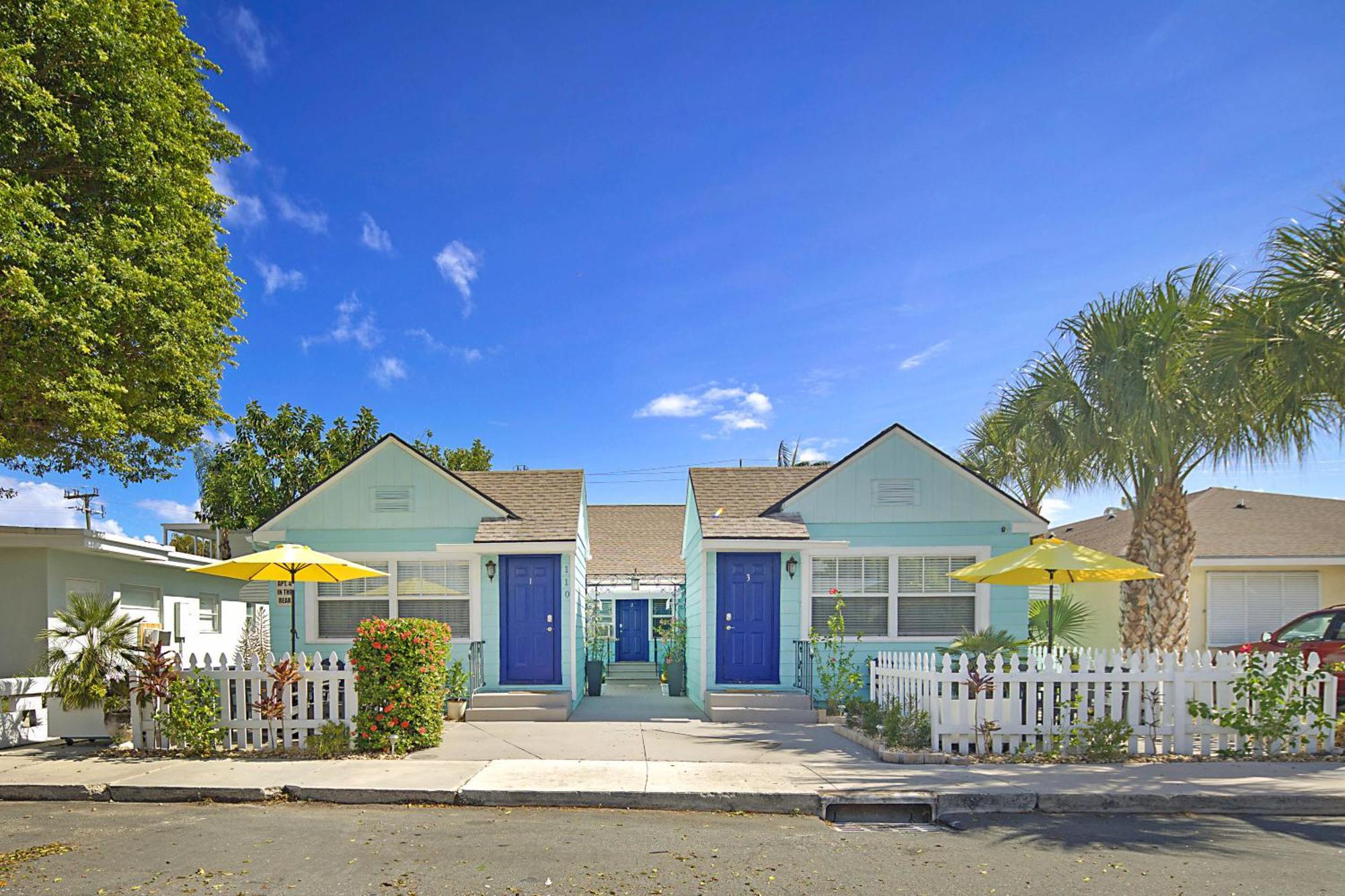 Steps To Beach & Downtown! Cozy Beach Bungalow #1 Лейк-Уорт Экстерьер фото