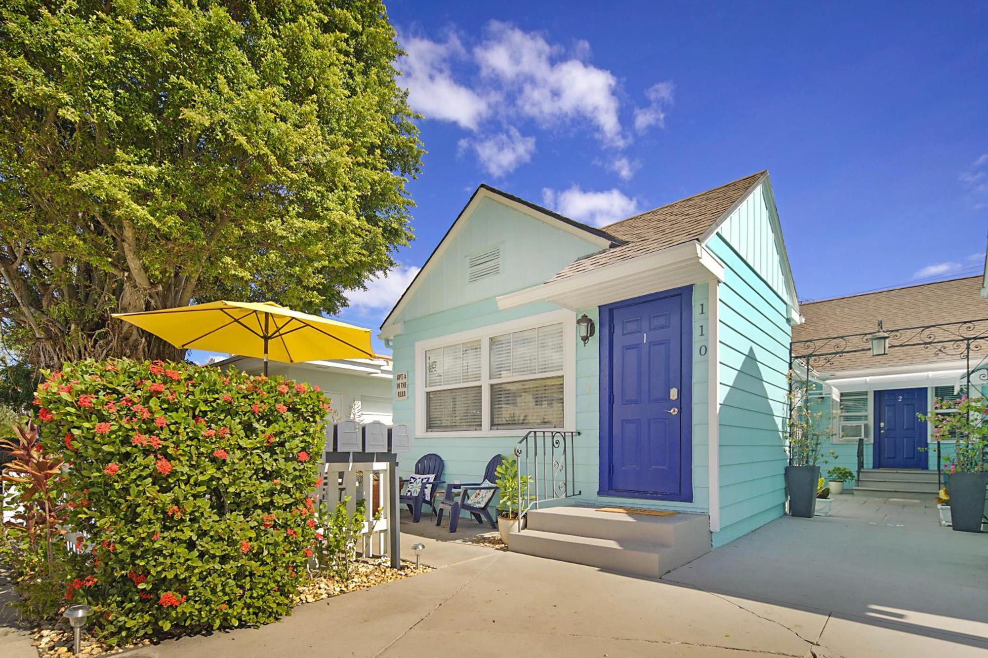 Steps To Beach & Downtown! Cozy Beach Bungalow #1 Лейк-Уорт Экстерьер фото